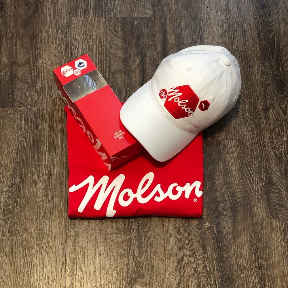 Red and White Molson Bundle